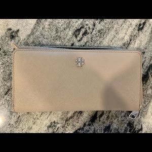 Tory Burch Emerson Zip Wallet
